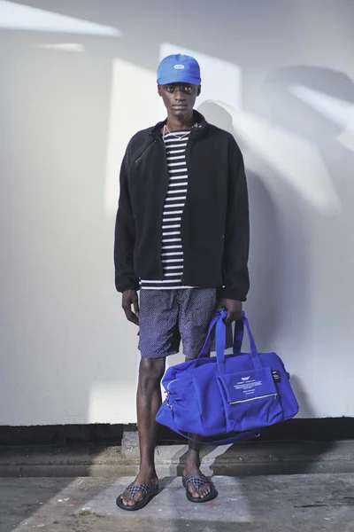 Look 28